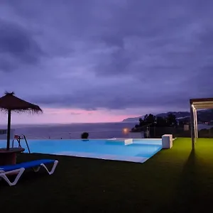 Apartamento Piso De Lujo En La Playa De Un Pueblo De Granada Con Piscina Infiniti, Yacuzzi En La Piscina, Tumbonas Privadas Y Mucho Más