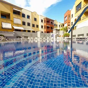 https://paula-pool-apartment-adeje.in-canary-islands.com